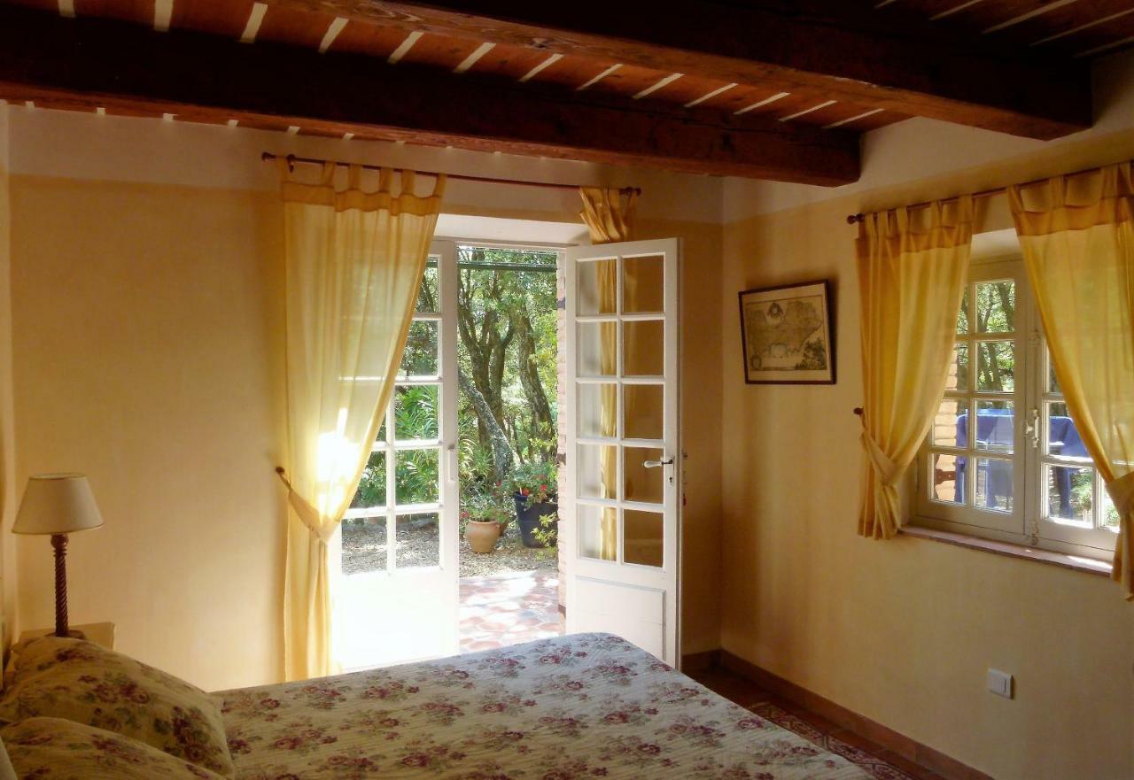 サント・マキシム Le Bastidon Saint-Michel Bed & Breakfast エクステリア 写真